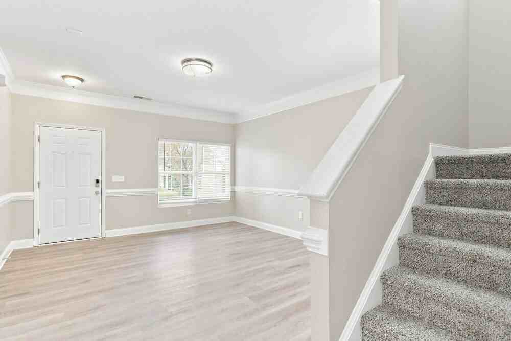 13508 Glasgow Green Ln - Photo 4 of 17