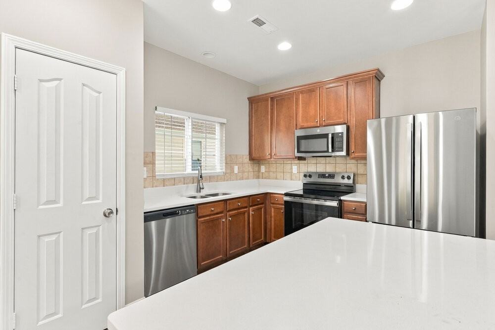 13508 Glasgow Green Ln - Photo 6 of 17
