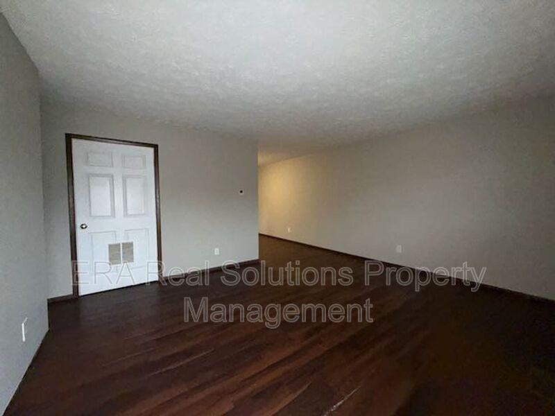 102 Eaton St - Photo 4 of 8