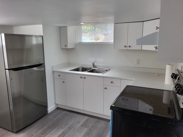 9269 Broadway - Photo 2 of 4