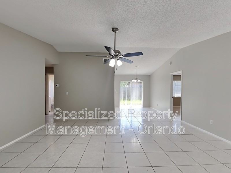 11309 Darlington Dr - Photo 4 of 22