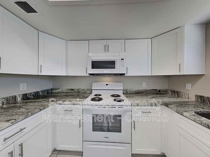 11309 Darlington Dr - Photo 5 of 22