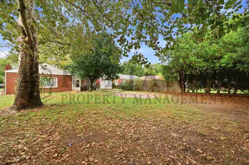 1321 E Donnell St - Photo 3 of 35