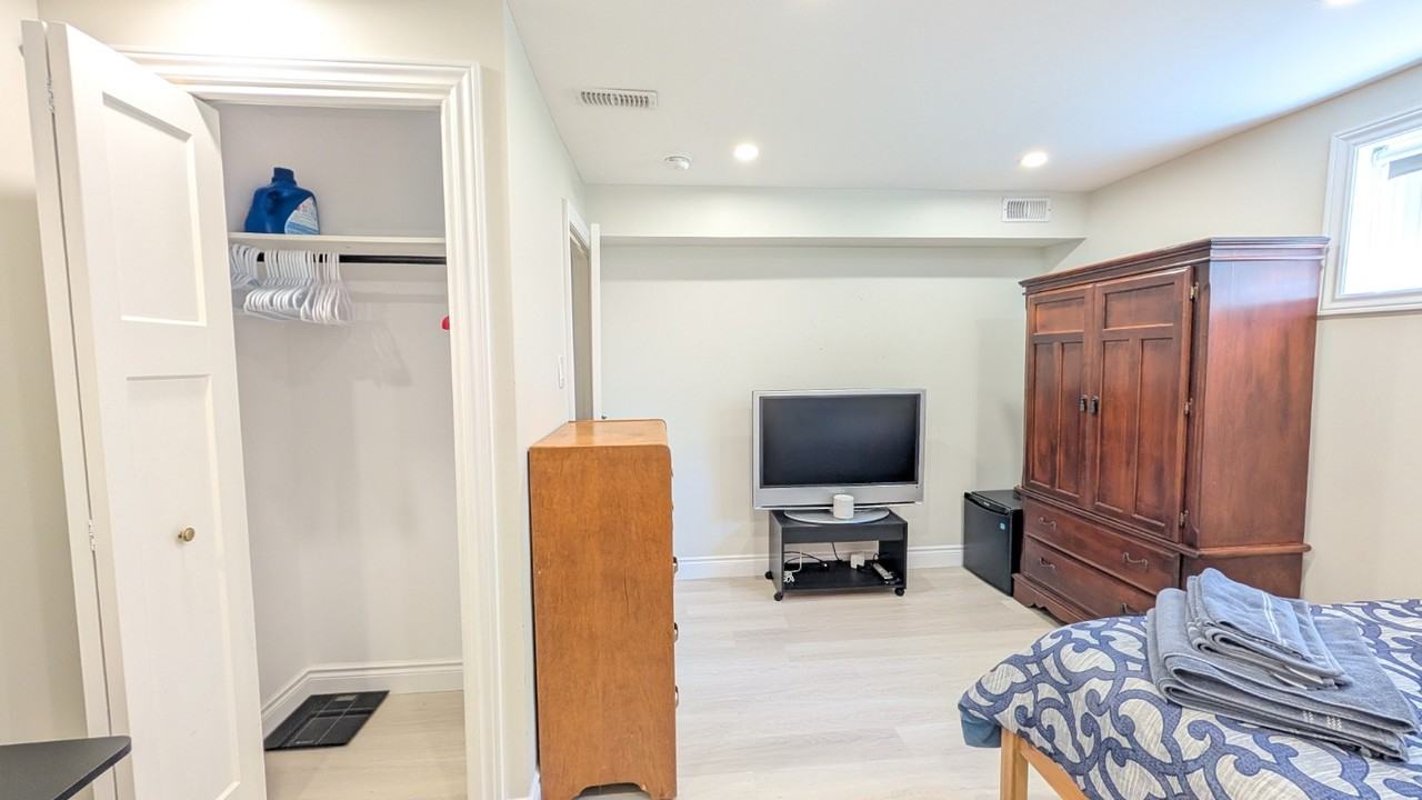 31 Bowerbank Drive #B1 - Photo 2 of 19