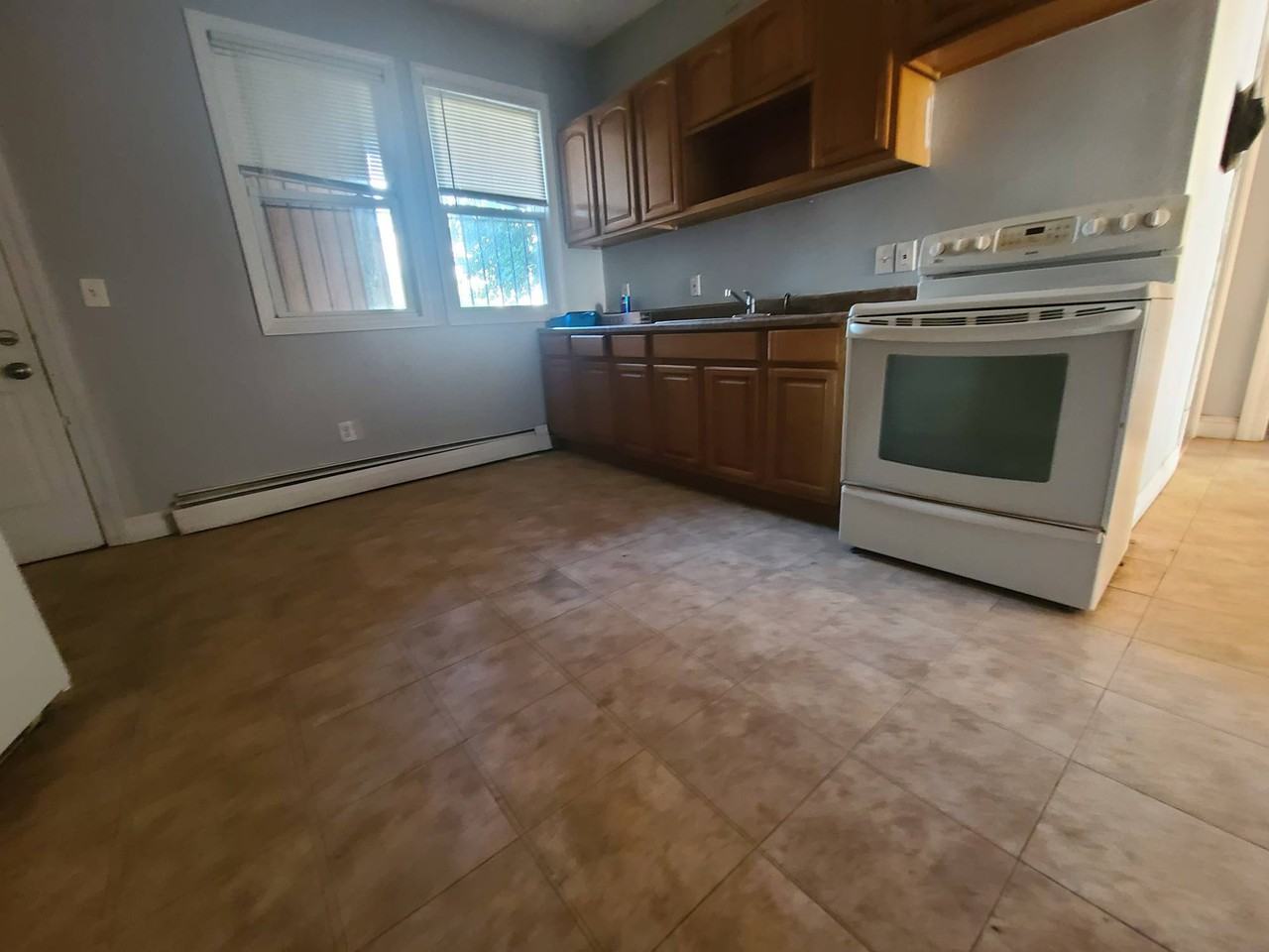 80 Orange Street - Photo 7 of 12