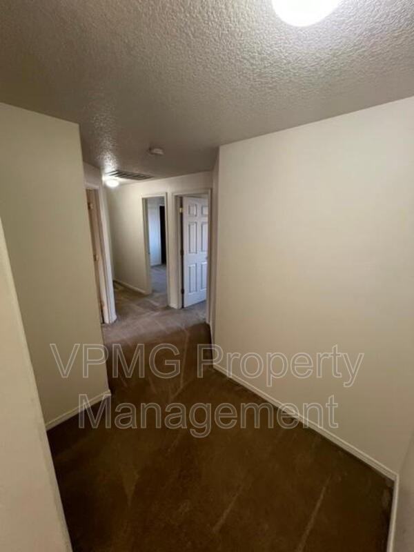 6402 Ne 139th Ct - Photo 7 of 14