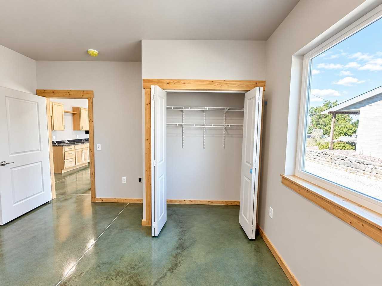 210 Mission St #A - Photo 7 of 13