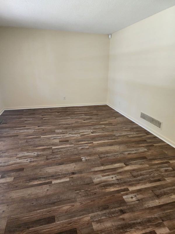 807 S Taylor St - Photo 3 of 9