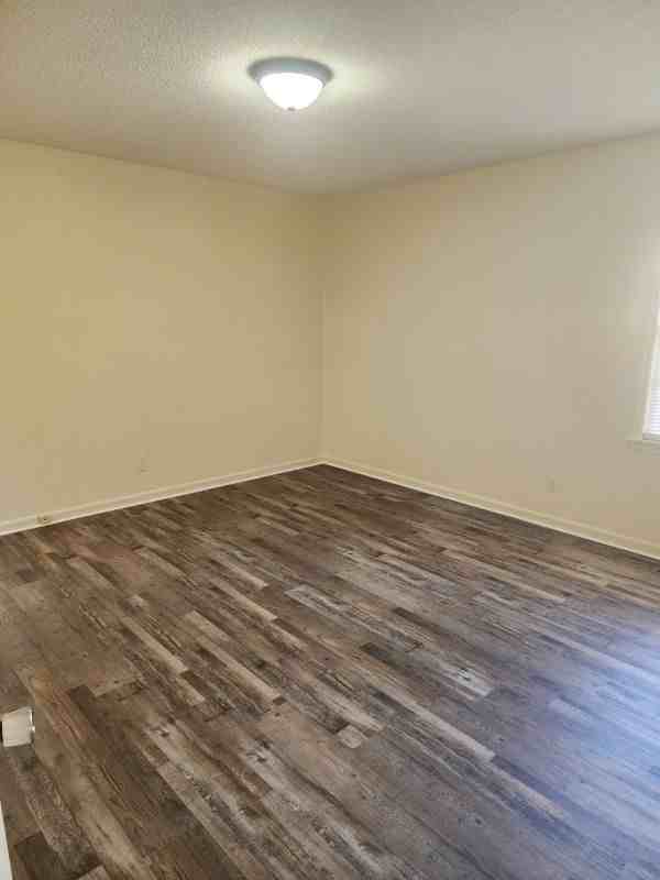 807 S Taylor St - Photo 6 of 9