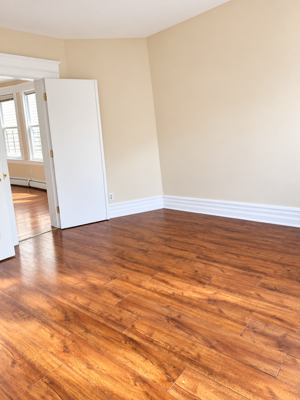42 Seymour Ave - Photo 2 of 11