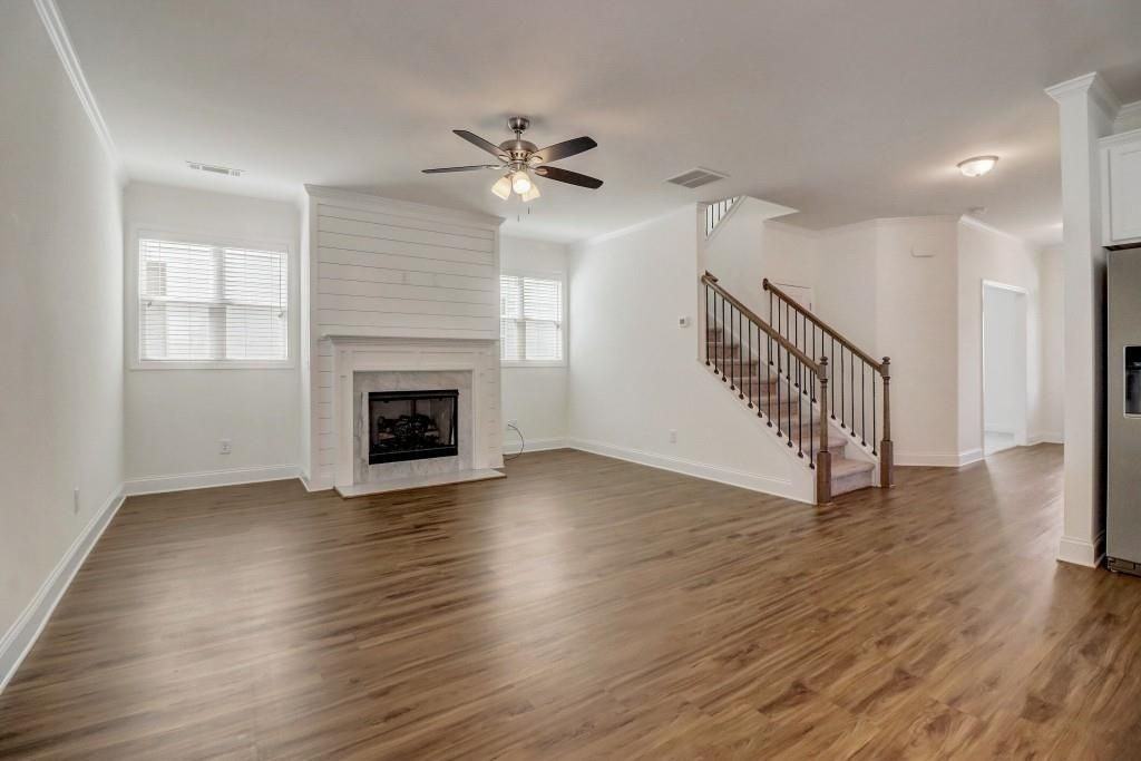 5214 Blake Br - Photo 4 of 17