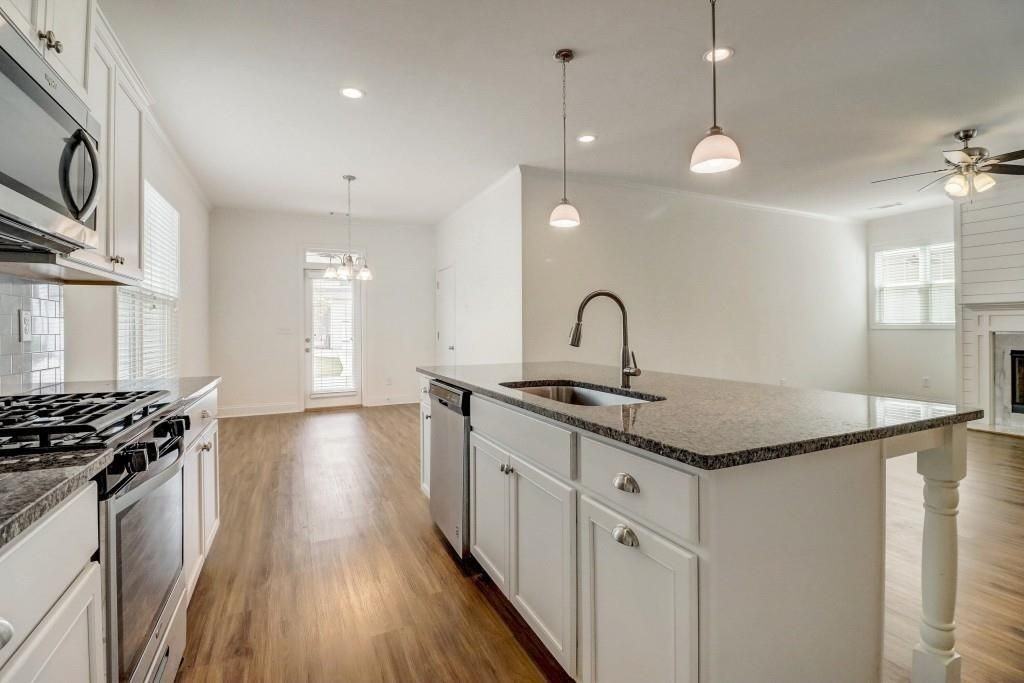 5214 Blake Br - Photo 7 of 17