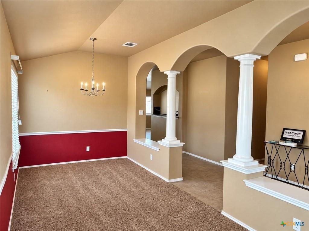 9402 Cricket Dr - Photo 3 of 17
