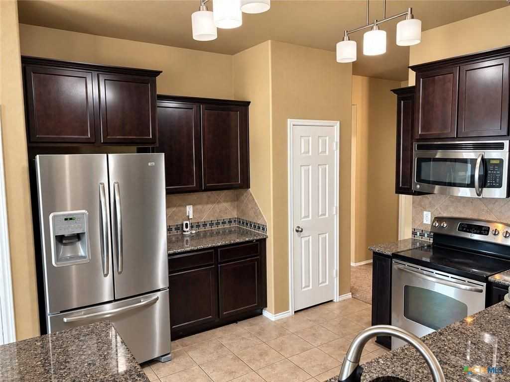 9402 Cricket Dr - Photo 7 of 17