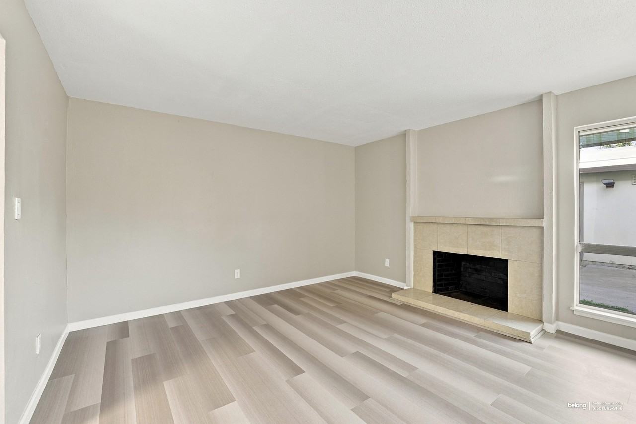 16 Greenview Ln - Photo 4 of 24