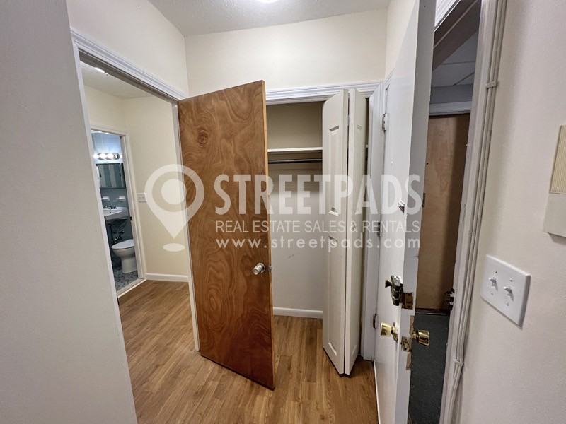 2018 Commonwealth Avenue #7 - Photo 3 of 10