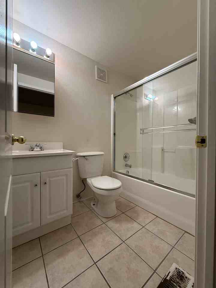 496 Highland Ave #1 - Photo 7 of 10
