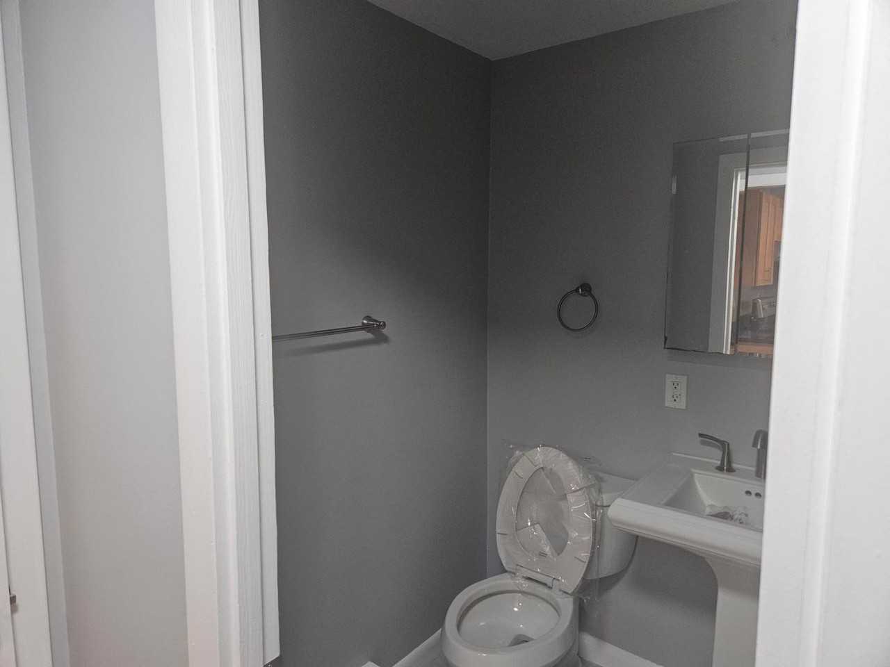 520 Main St - Photo 3 of 9