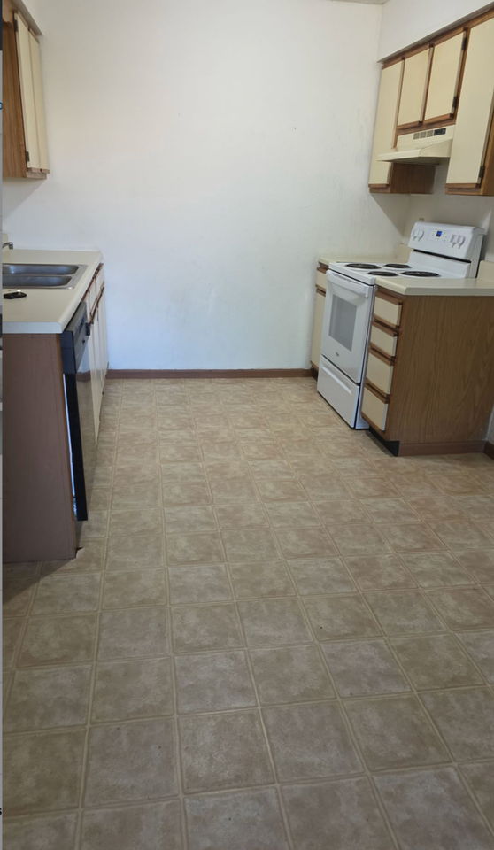 3405 E Lomita St - Photo 3 of 13