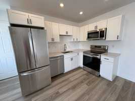 featured image of 8 Chestnut St #2C