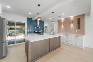 featured image of 725 Taber Ave #NA