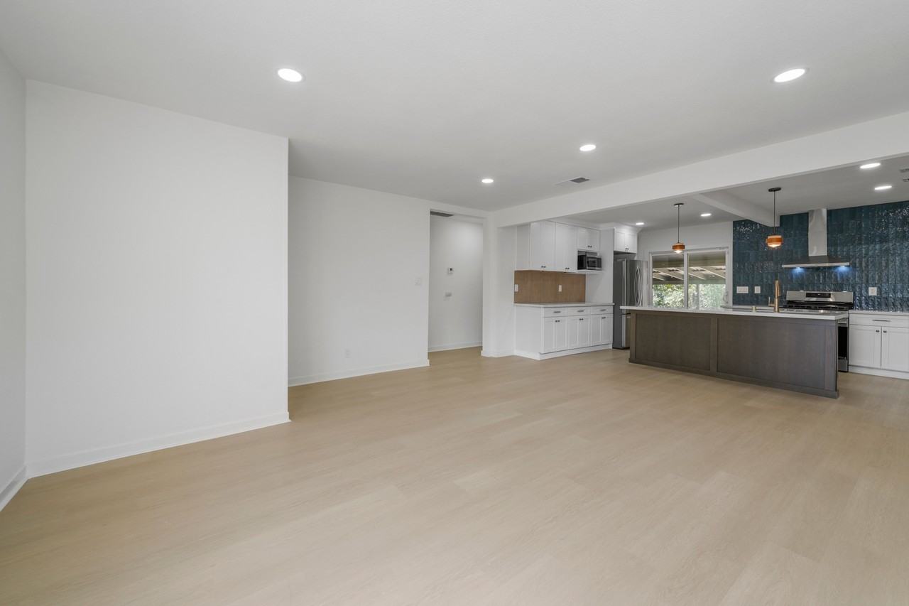 725 Taber Ave #NA - Photo 7 of 37