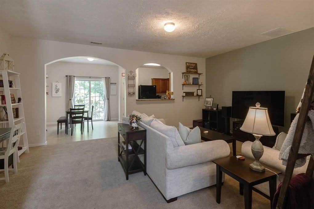 1426 Beech Grove Way #1426 - Photo 4 of 19
