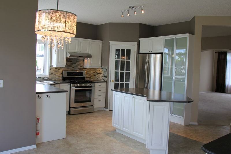 332 Douglas Park View Se - Photo 5 of 25