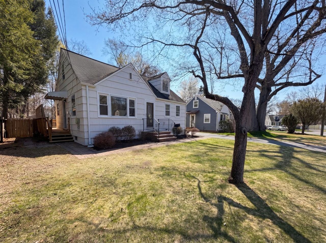 18 Delekas Ave #NA - Photo 2 of 13