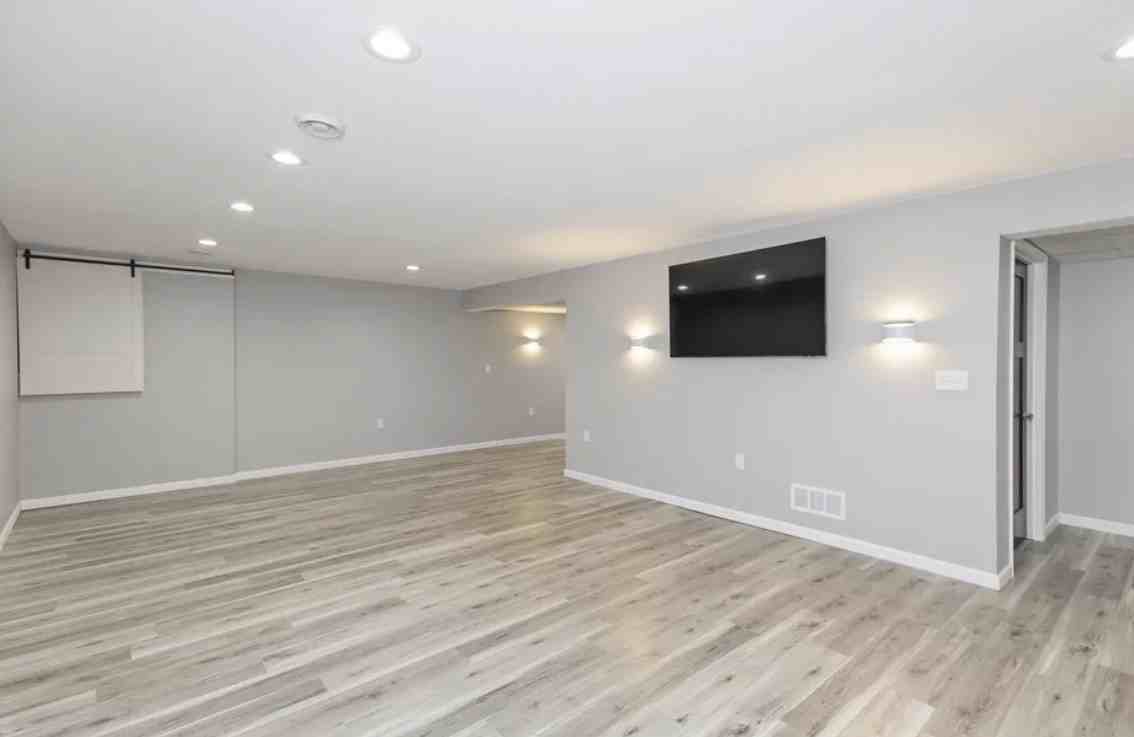 306 E Highland Ave #NA - Photo 7 of 13