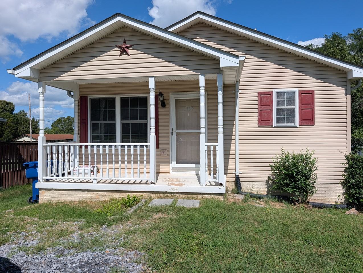 1454 Anderson St #NA - Photo 2 of 11