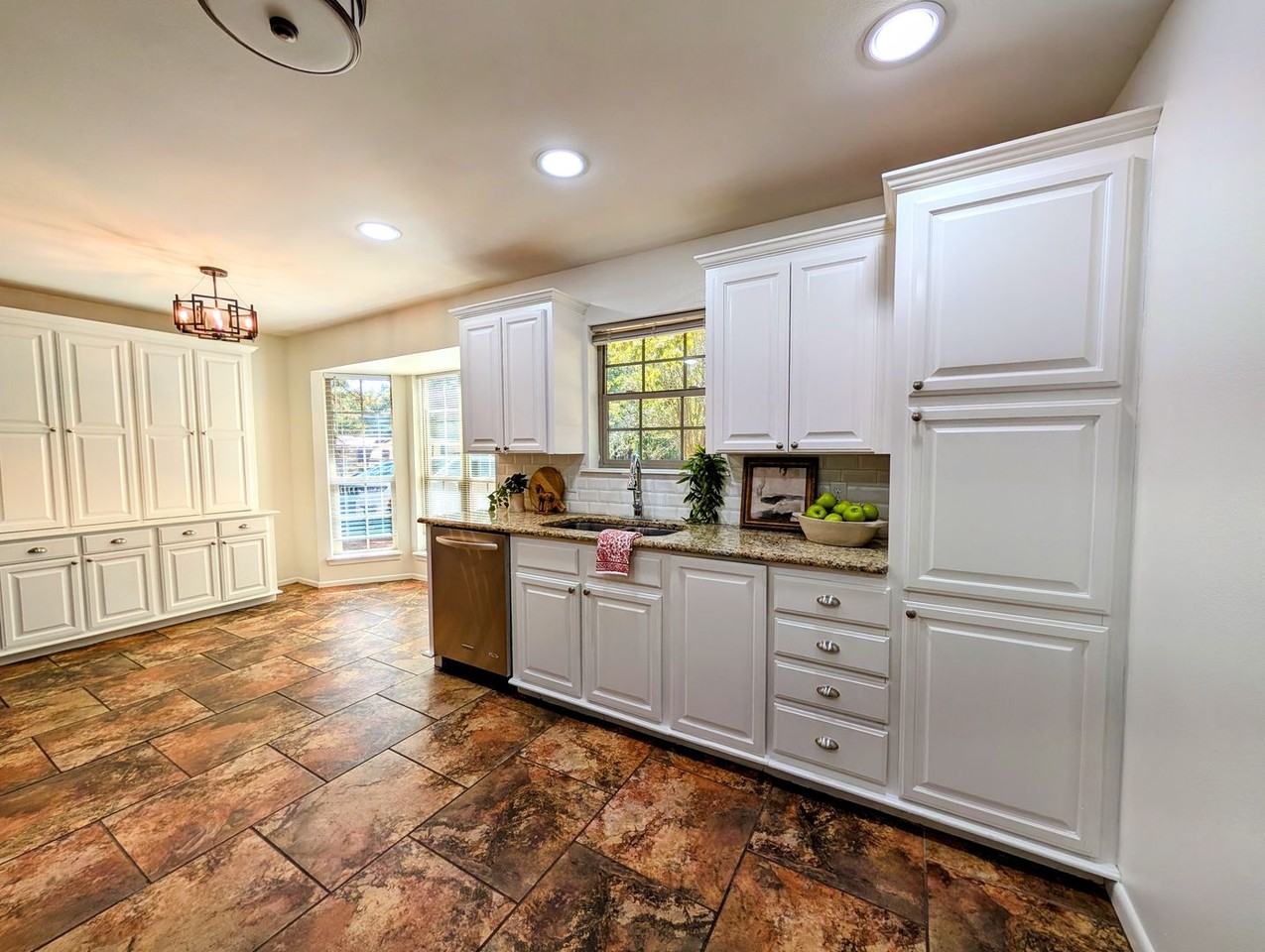 10 Clay Ave - Photo 2 of 23