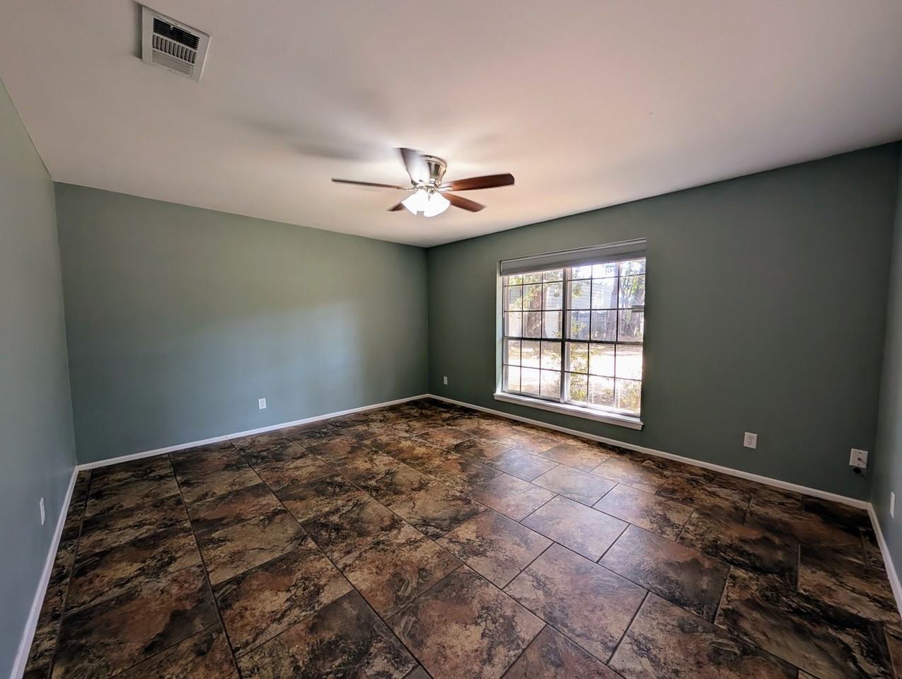 10 Clay Ave - Photo 6 of 23