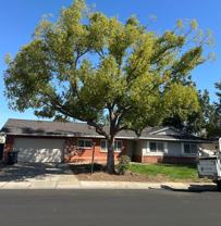 8945 Plaza Park Dr - Photo 1 of 1