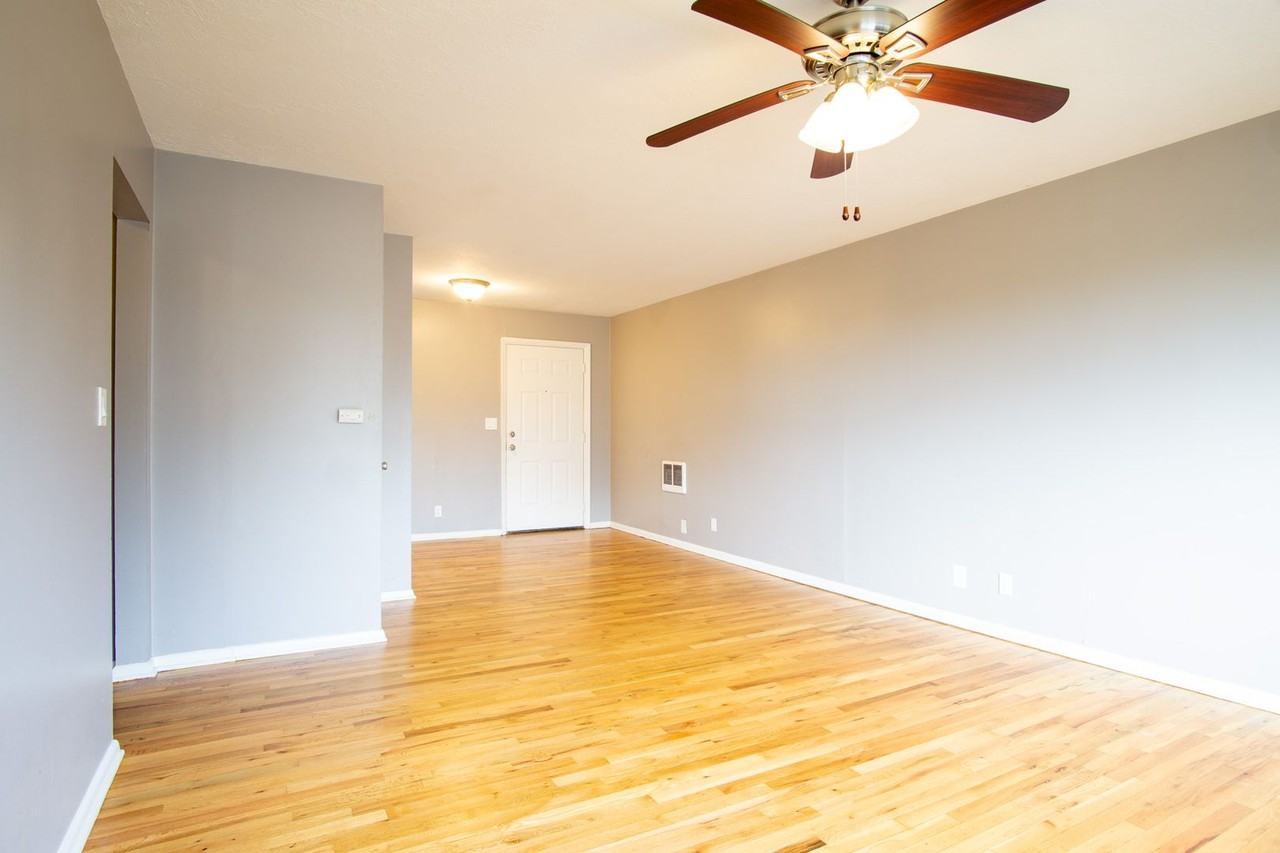5025 S Corbett Ave #15 - Photo 5 of 20