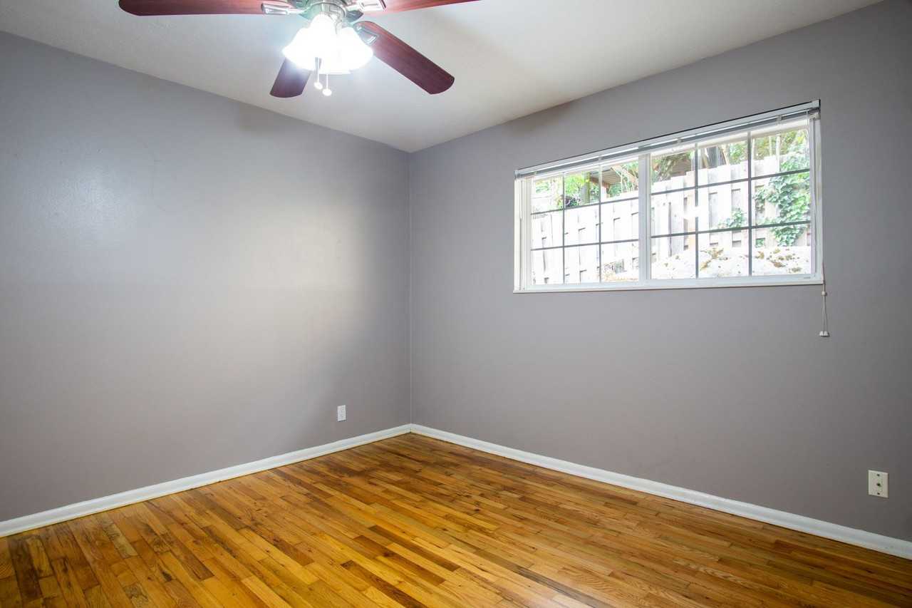 5025 S Corbett Ave #15 - Photo 7 of 20