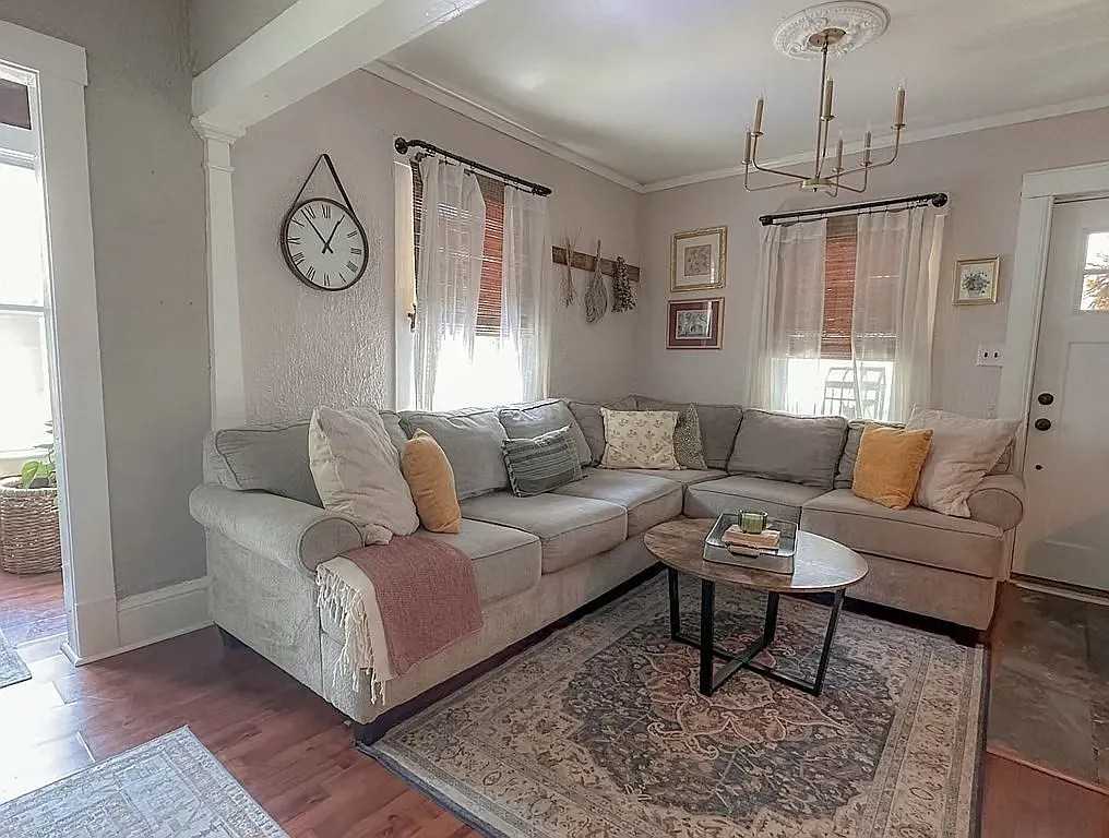 171 Warrenton St - Photo 2 of 14