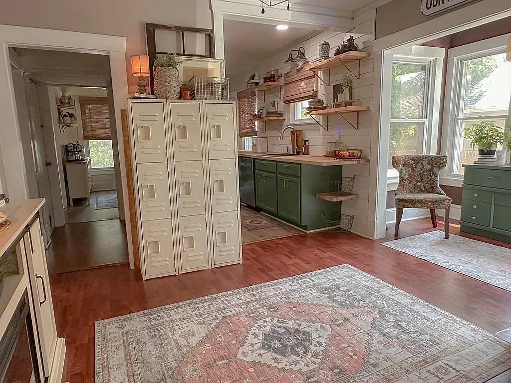 171 Warrenton St - Photo 3 of 14