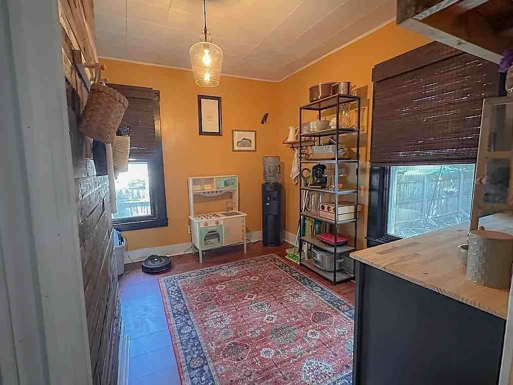 171 Warrenton St - Photo 7 of 14
