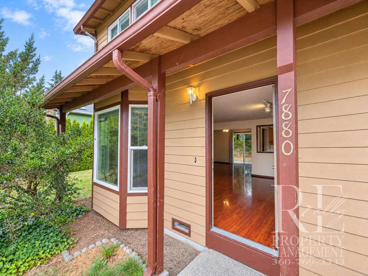 7880 Oxbow Ave Ne - Photo 2 of 34