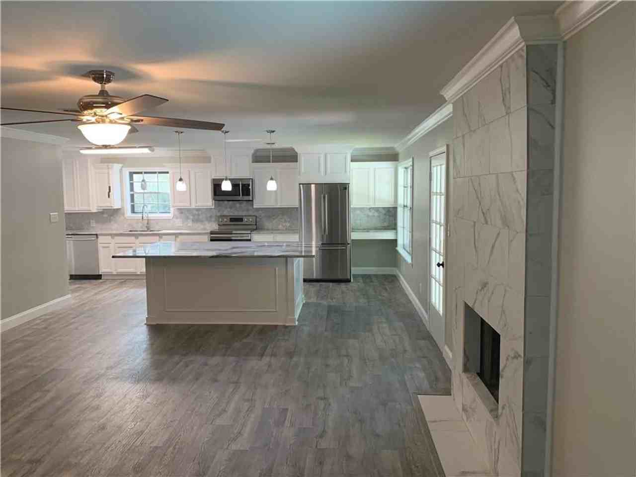 6007 Stagg Cir - Photo 6 of 9