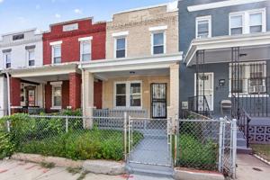 featured image of 1921 Gales St Ne