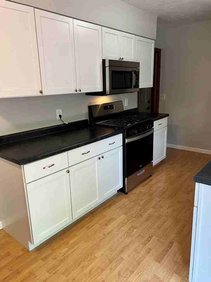 405 Ronalds St - Photo 4 of 15