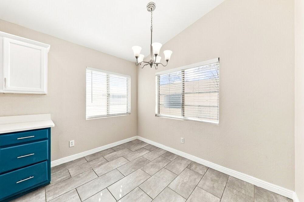 12702 W Aster Dr - Photo 4 of 16