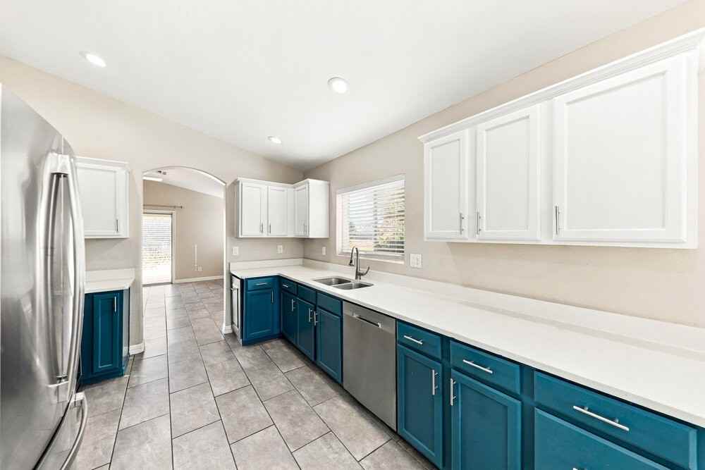 12702 W Aster Dr - Photo 5 of 16