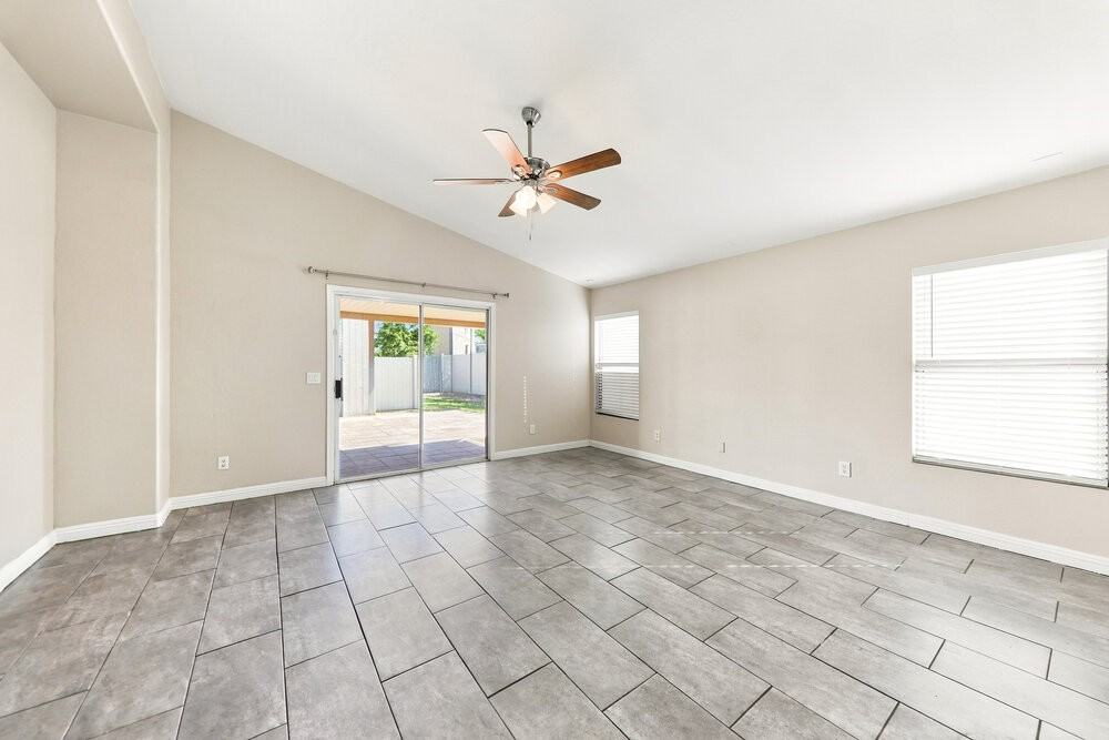 12702 W Aster Dr - Photo 7 of 16