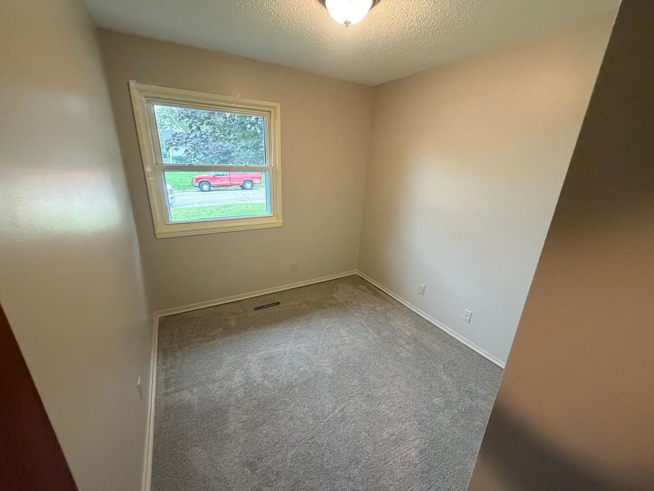 280 Owen St Nw - Photo 6 of 11