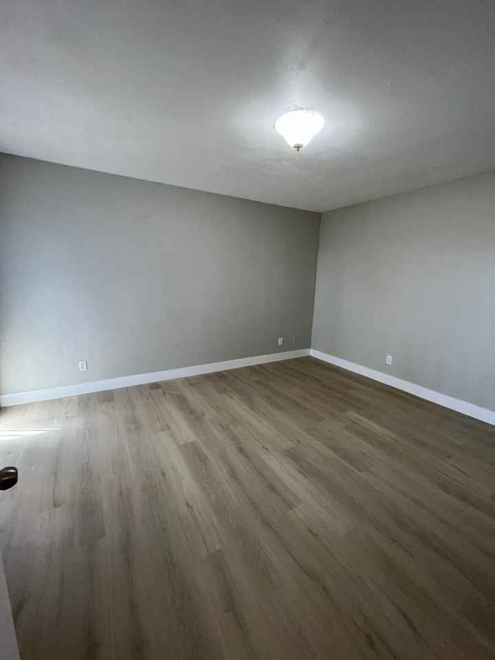20460 Rimrock Rd #1 - Photo 4 of 17