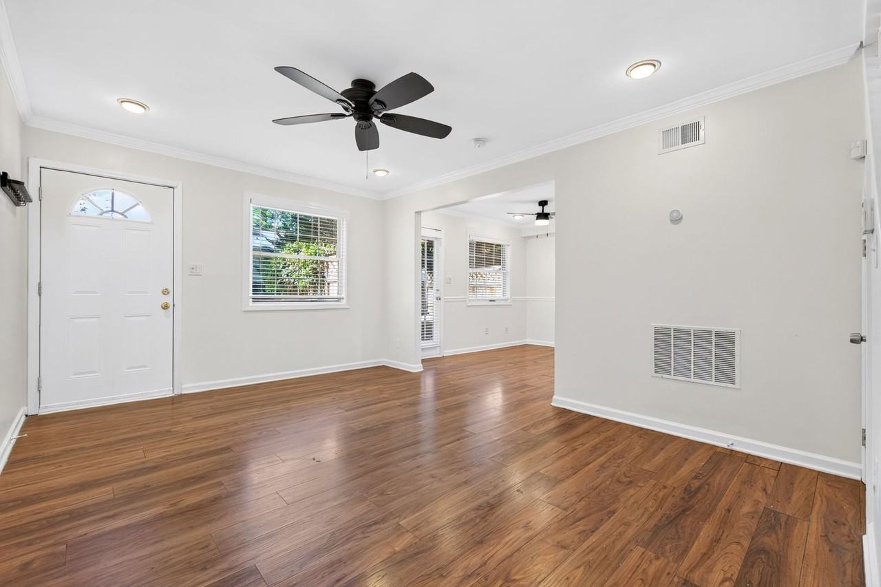 771 Jordan Ln - Photo 6 of 16