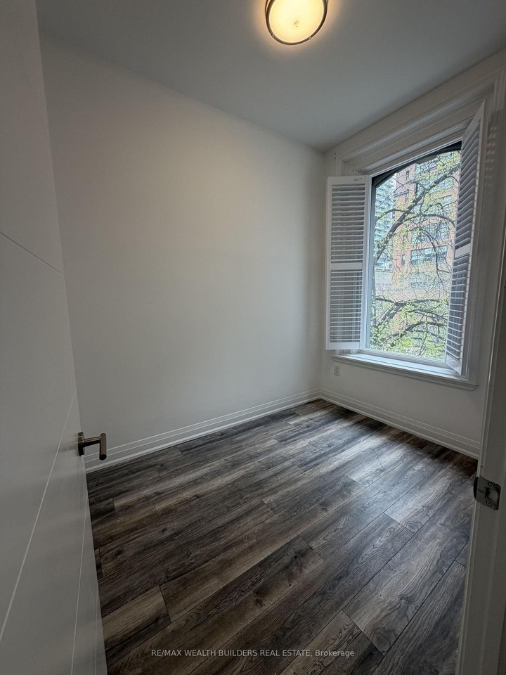 215 Jarvis Street #4